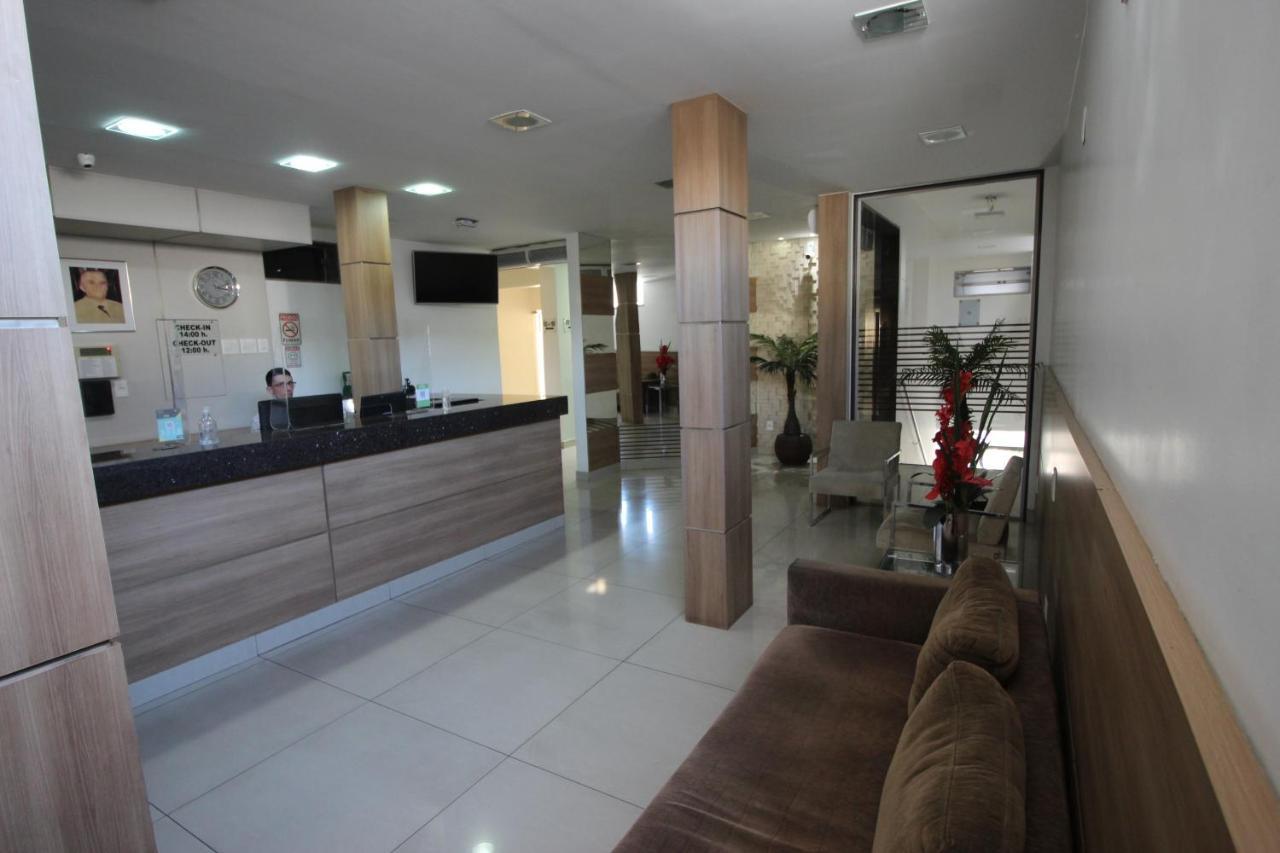 Hotel Regina Muriaé Buitenkant foto