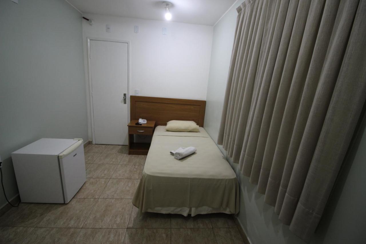 Hotel Regina Muriaé Buitenkant foto