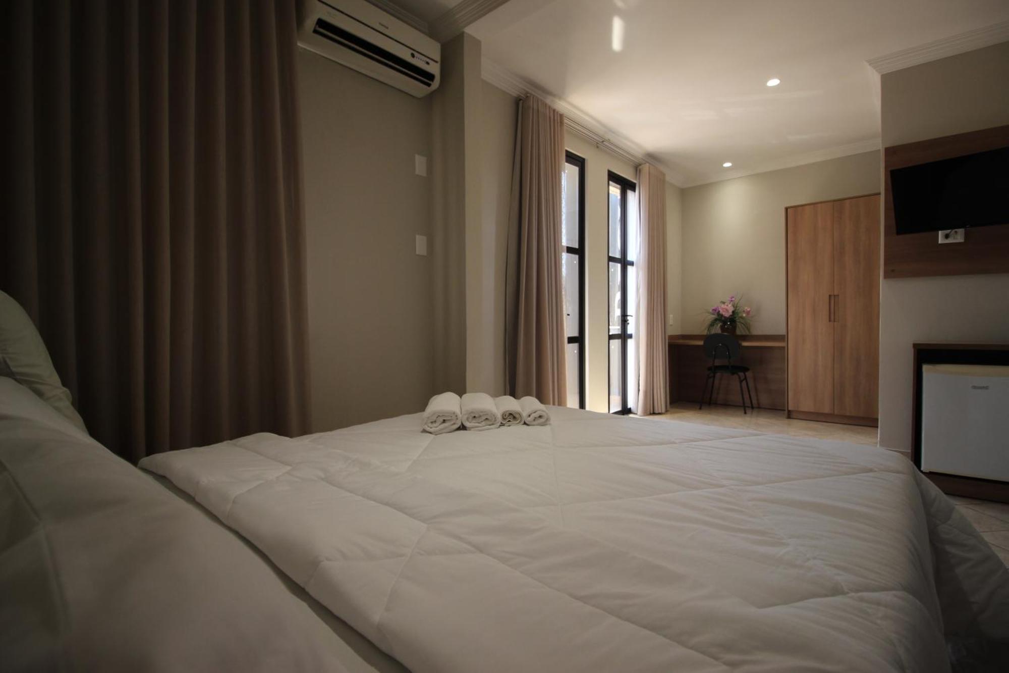 Hotel Regina Muriaé Buitenkant foto