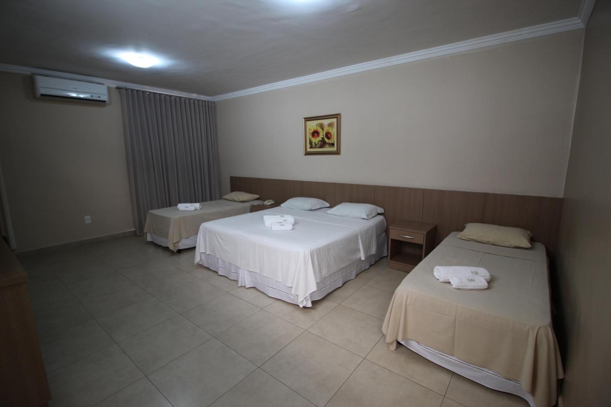 Hotel Regina Muriaé Buitenkant foto