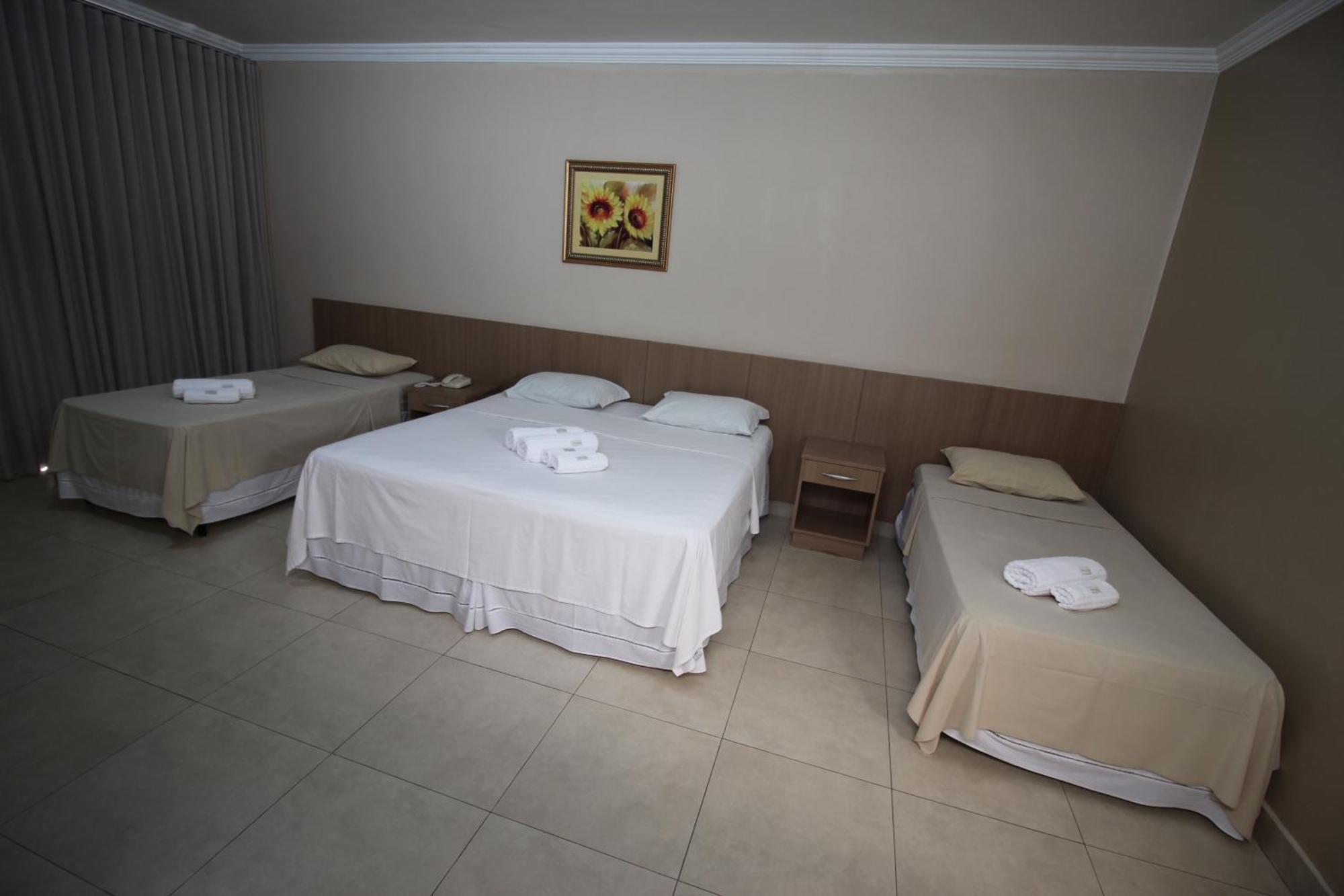 Hotel Regina Muriaé Buitenkant foto