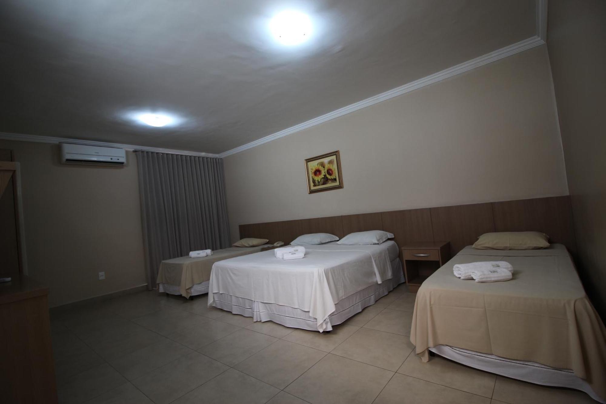 Hotel Regina Muriaé Buitenkant foto
